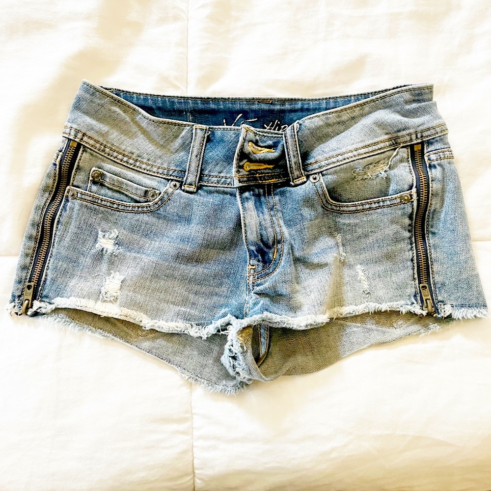 Victoria’S Secret Jean shorts size 0